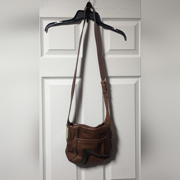 B makowsky genuine leather crossbody - Picture 6 of 10